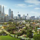 Panorama cityscape view in the middle of Kuala Lumpur city center ,day time , Malaysia . Von jamesteohart